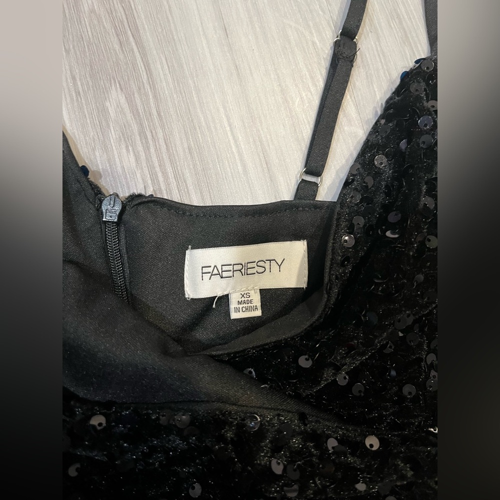 NWOT‎ Glamorous One-Shoulder Black Sequin Dress - Picture 2 of 7